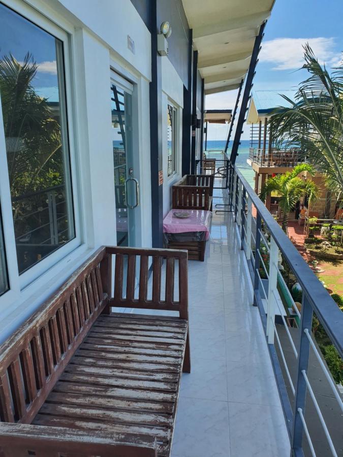 L & M Hearthstones Lodge Oslob Dış mekan fotoğraf